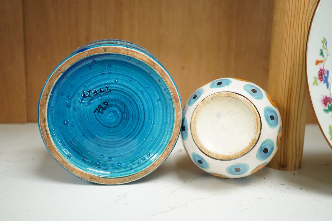 A Castellini and Masini of Faenza maiolica bottle and an Aldo Londi designed Rimini blue vase, largest 19cm high